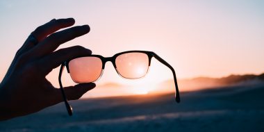 Come togliere i graffi dagli occhiali da sole