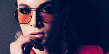 Occhiali da "aperitivo": accogli l'estate con l'occhiale da sole giusto!